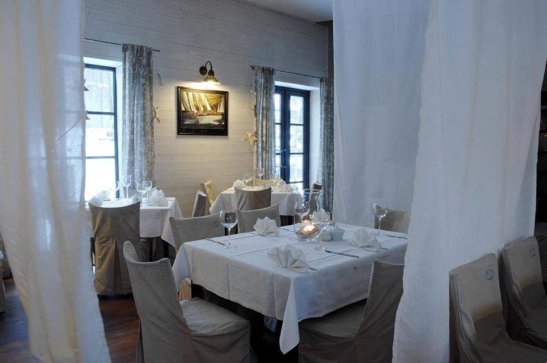 Hotel Portus Σλούπσκ Εξωτερικό φωτογραφία